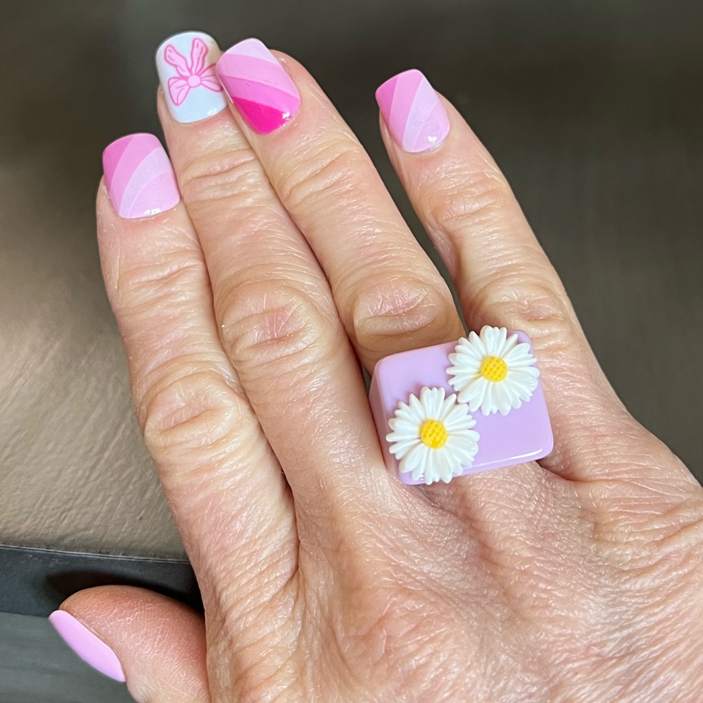 Purple White Acrylic Daisy Retro Flower Floral Tropical Tiki Ring Size 7 12$
